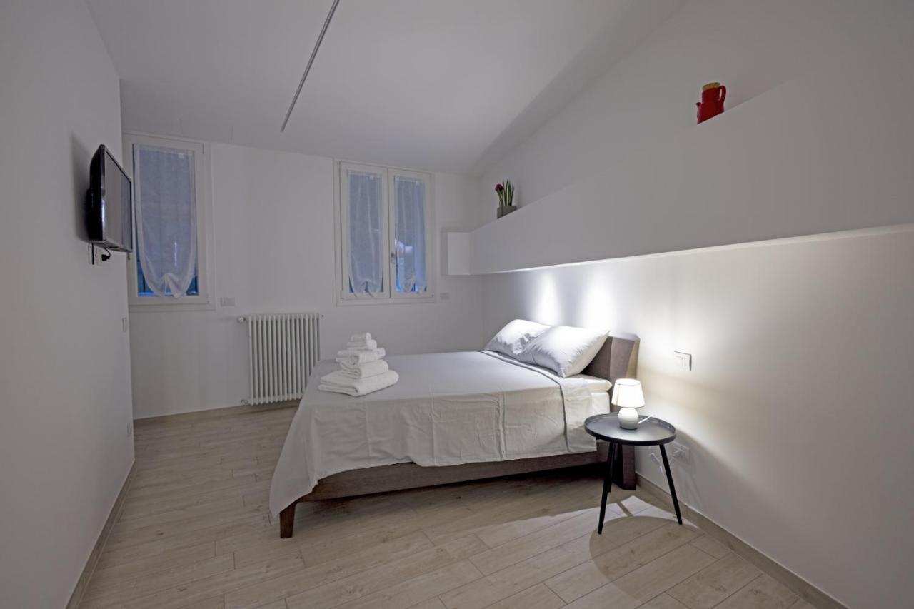 Loft La Sedia Rossa - Centro Storico Daire Milano Dış mekan fotoğraf
