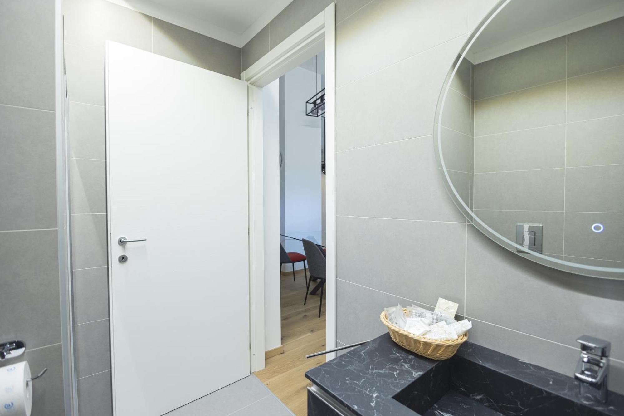 Loft La Sedia Rossa - Centro Storico Daire Milano Dış mekan fotoğraf